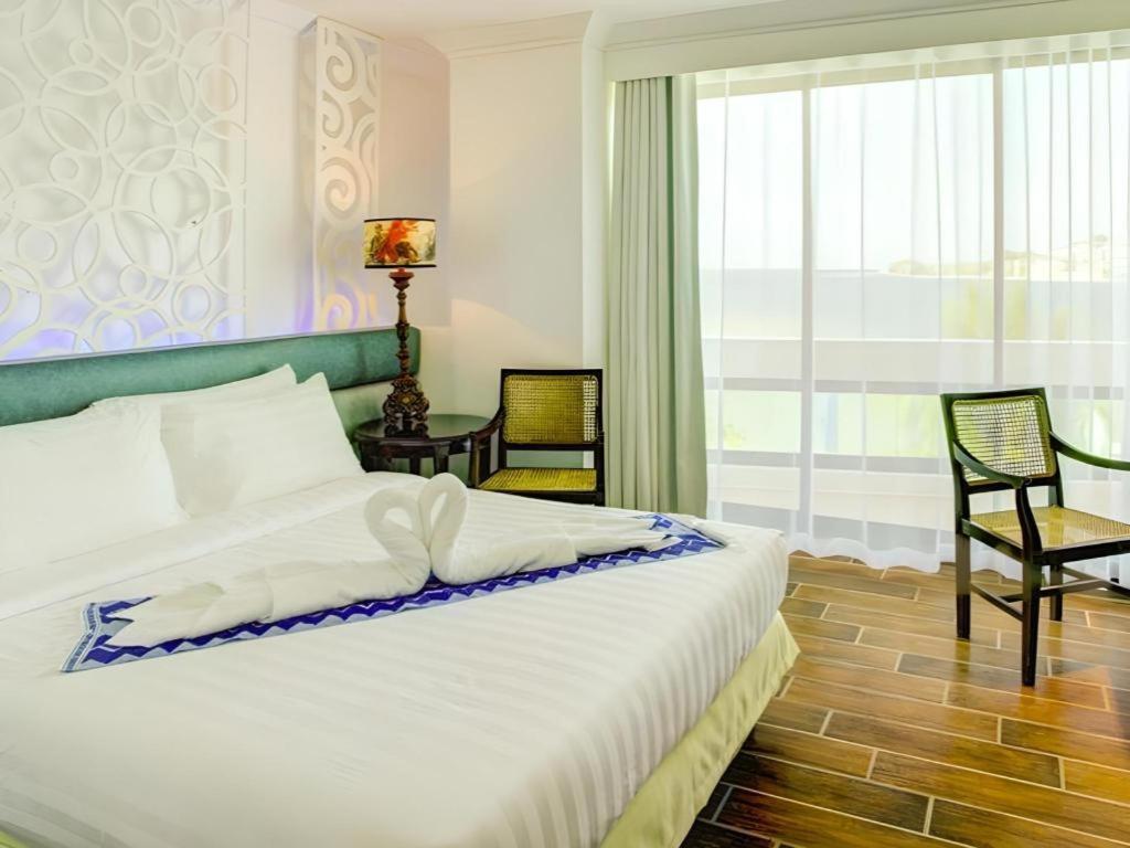 Vitalis White Sands Vigan Bagian luar foto