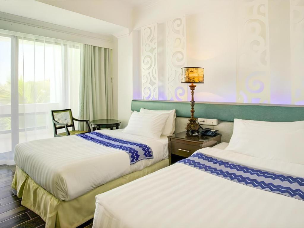 Vitalis White Sands Vigan Bagian luar foto