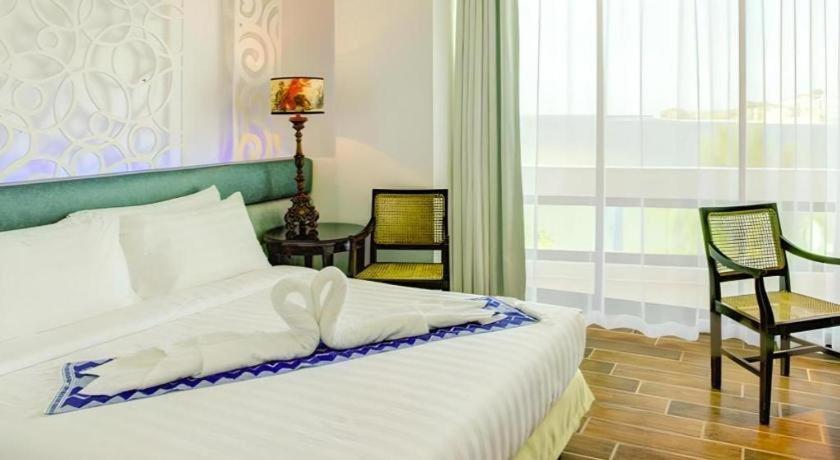 Vitalis White Sands Vigan Bagian luar foto