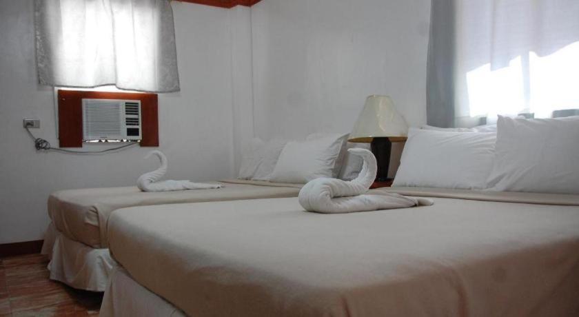 Vitalis White Sands Vigan Bagian luar foto