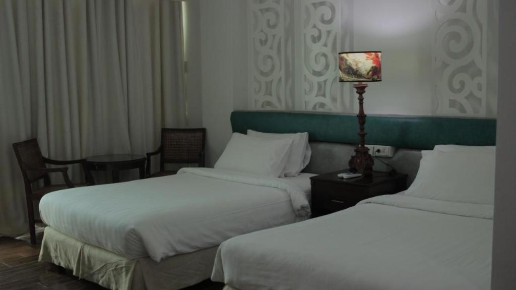 Vitalis White Sands Vigan Bagian luar foto