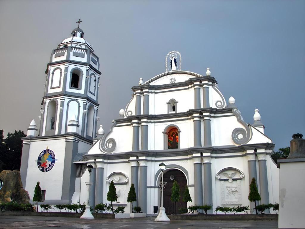 Vitalis White Sands Vigan Bagian luar foto
