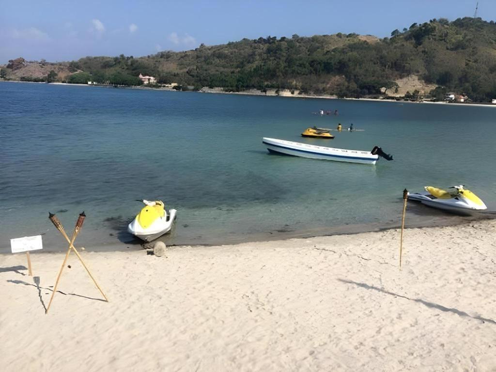 Vitalis White Sands Vigan Bagian luar foto