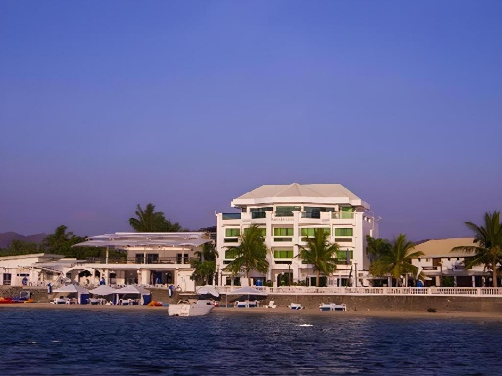 Vitalis White Sands Vigan Bagian luar foto