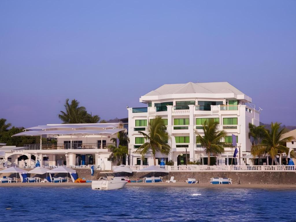 Vitalis White Sands Vigan Bagian luar foto